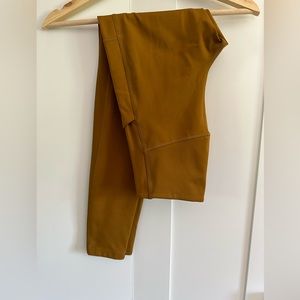 Girlfriend Collective pocket leggings, excellent condition